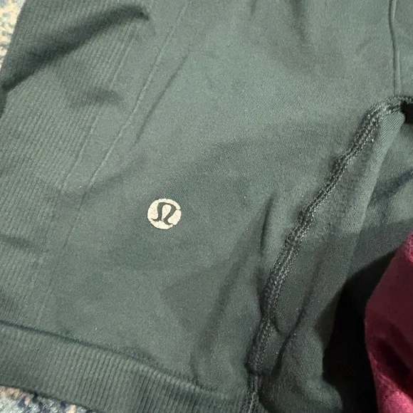 Lululemon Leggings and Shorts Size 6 - Picture 3 of 3